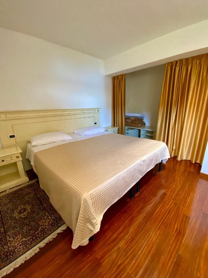 Camere Al Veliero Gardone Riviera Ngoại thất bức ảnh
