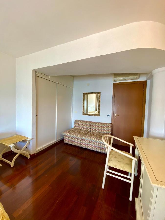 Camere Al Veliero Gardone Riviera Ngoại thất bức ảnh