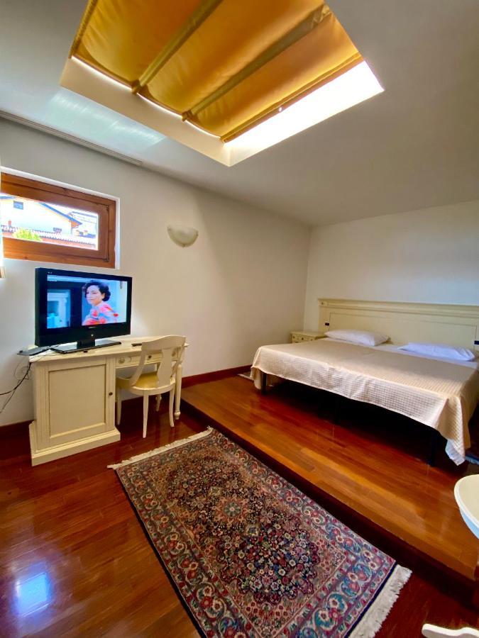 Camere Al Veliero Gardone Riviera Ngoại thất bức ảnh