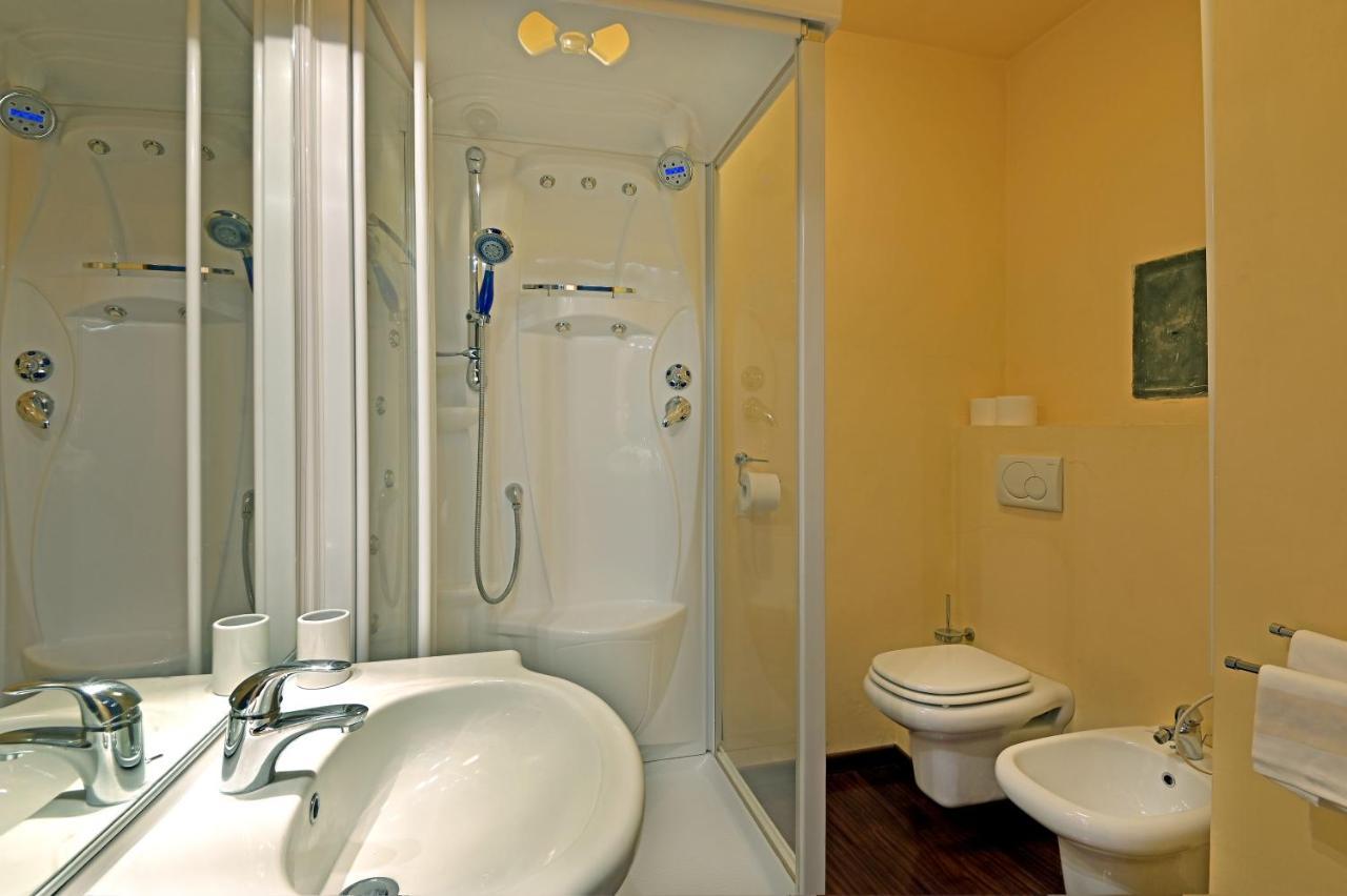 Camere Al Veliero Gardone Riviera Ngoại thất bức ảnh